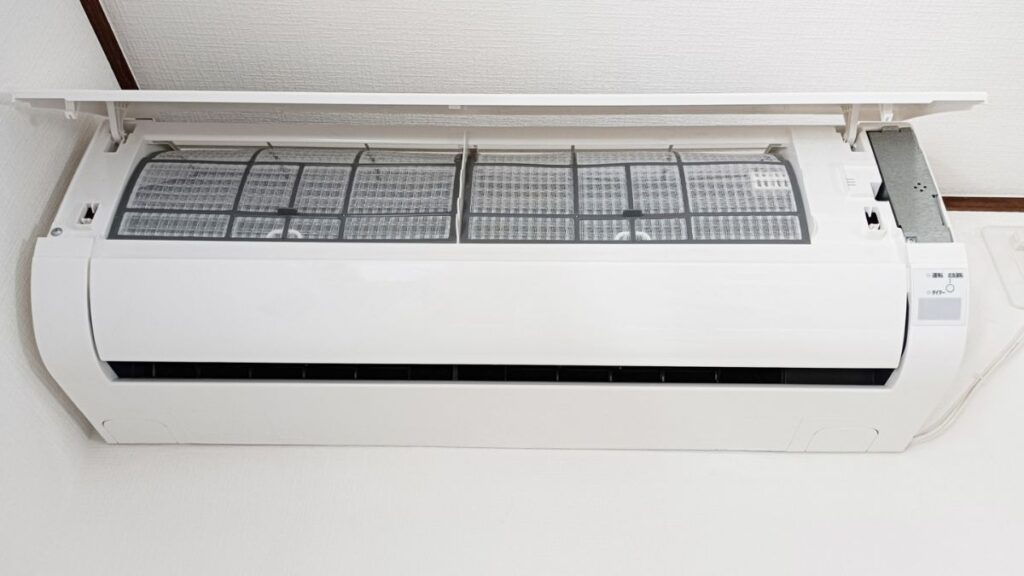 お掃除機能なしのエアコンの画像
