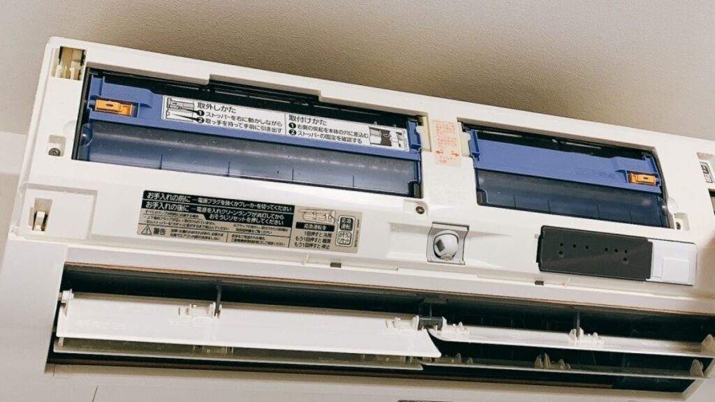 お掃除機能ありのエアコンの画像