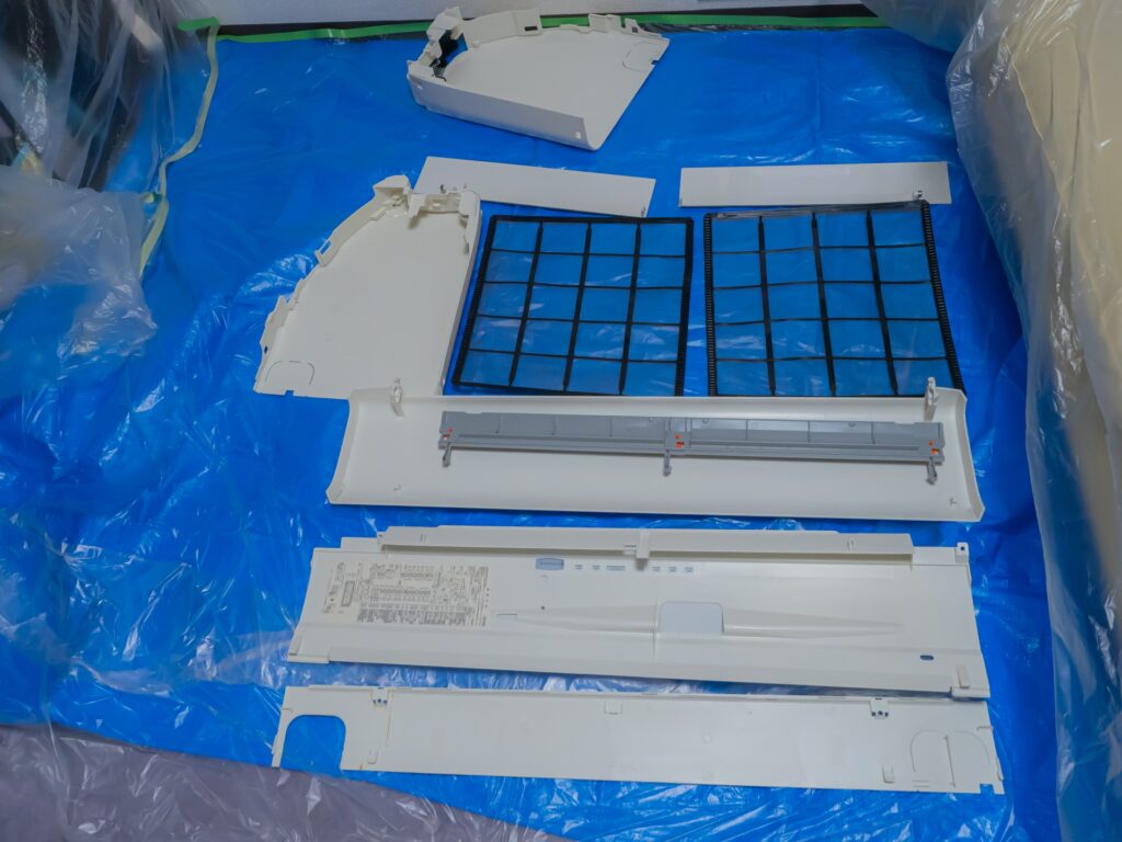 分解洗浄 作業中の画像